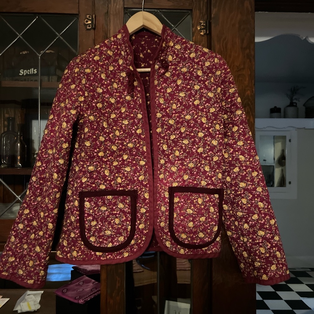 Women's vintage quilted Burgundy Patterned Jacket - Picture 2 of 2